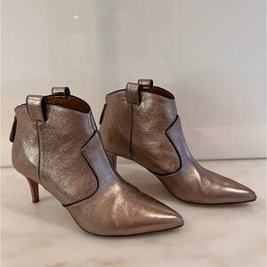 Beautiful Veronica Beard Lexi Bootie; size 38/US 8; minimally worn; Mercari $395